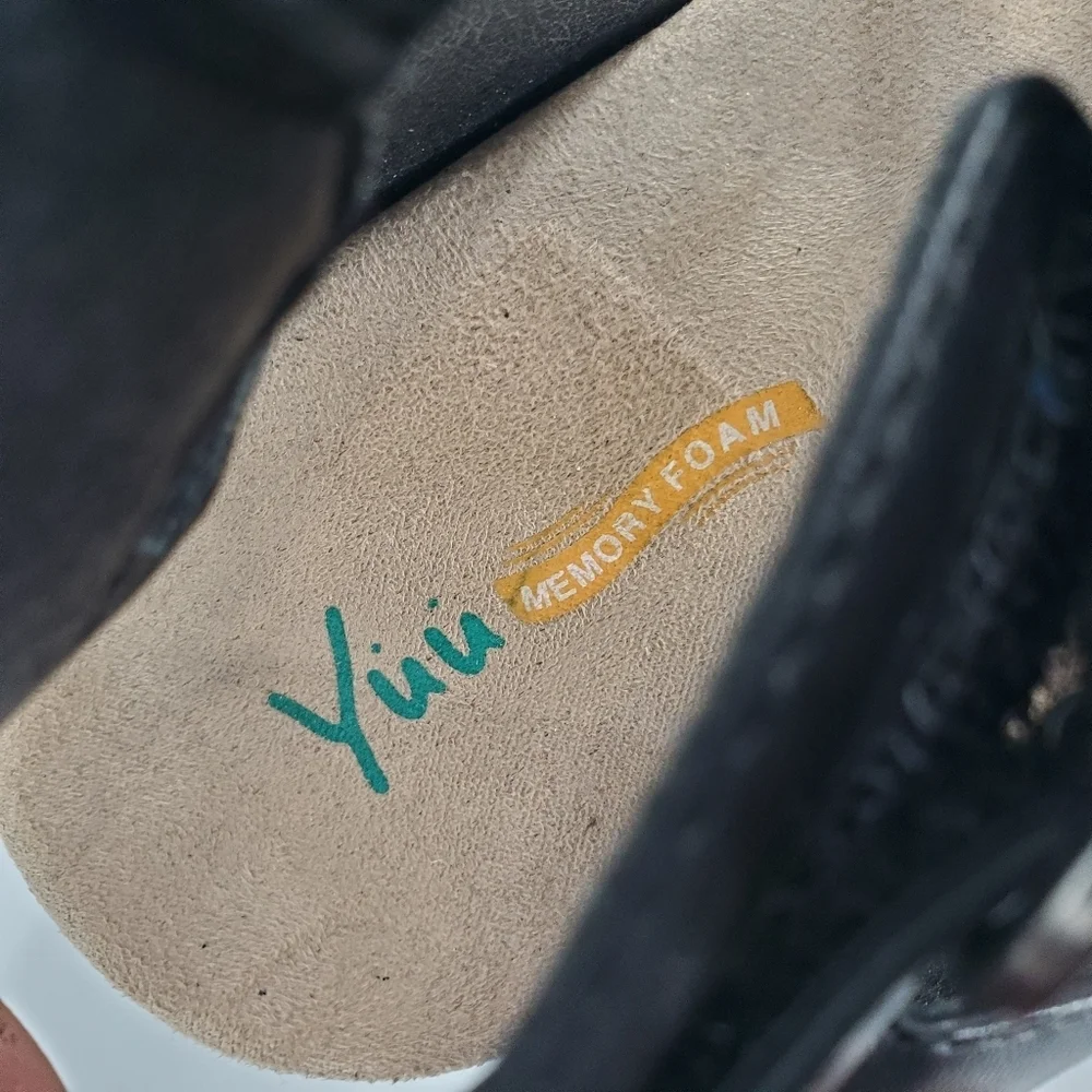 Yuu Hilly Memory Foam Black Woven Gladiator Sandals Low Wedge Women 9.5 M Shoes